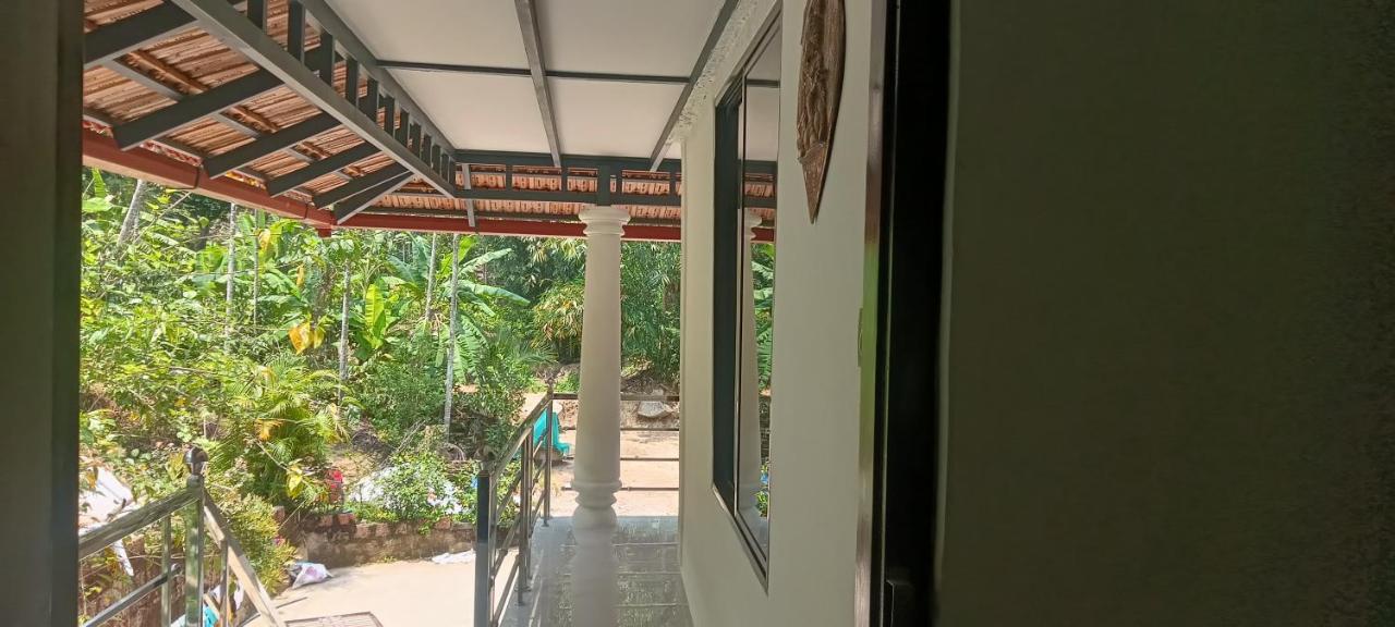 Kund Estate Stay 马迪凯里 外观 照片